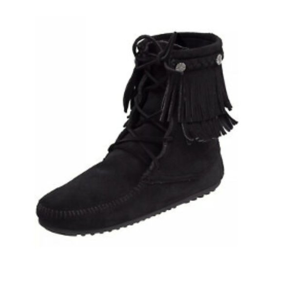 Minnetonka Shoes - MINNETONKA Double Fringe Tramper Mocassin Boot 7